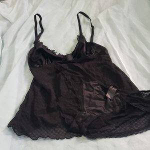 More lingerie ladies!